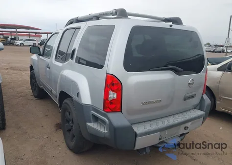 2013 Nissan Xterra S z USA, uszkodzony, nr VIN 5N1AN0NU4DN818689